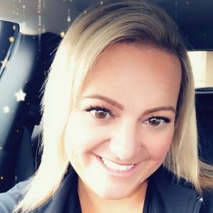 Meet your Posher, Robyn